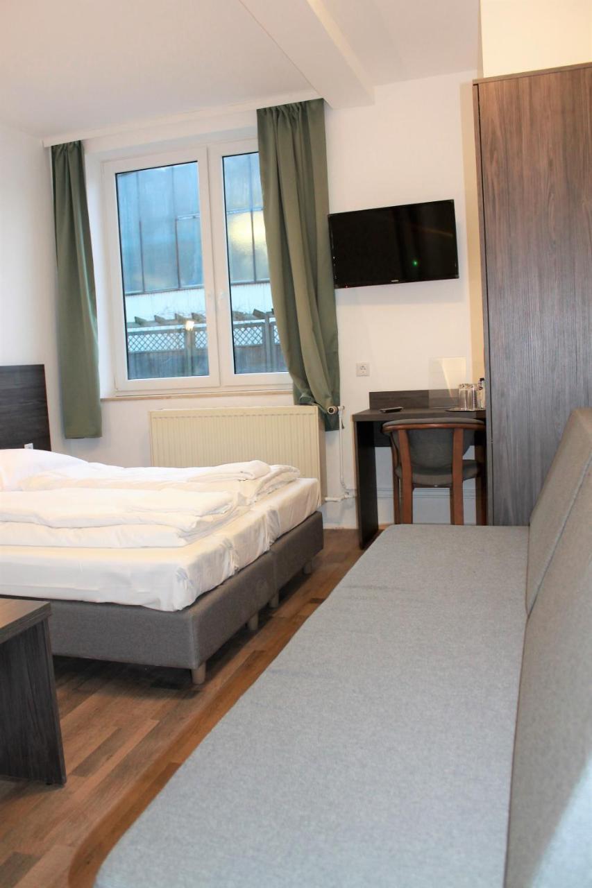 Standard Triple Room,1743188969:JPEG